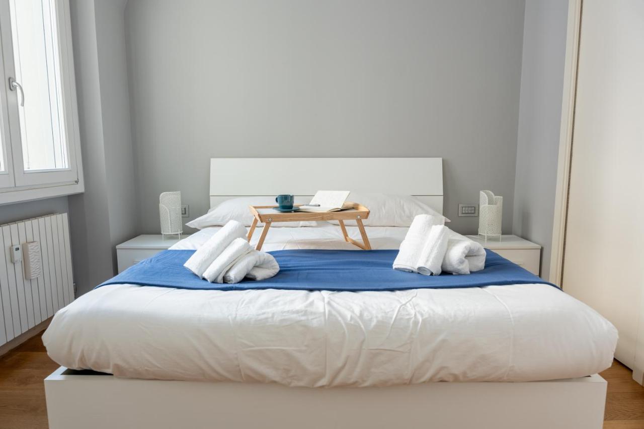 5 Min Duomo Luxury Home In Brera Design District มิลาน ภายนอก รูปภาพ
